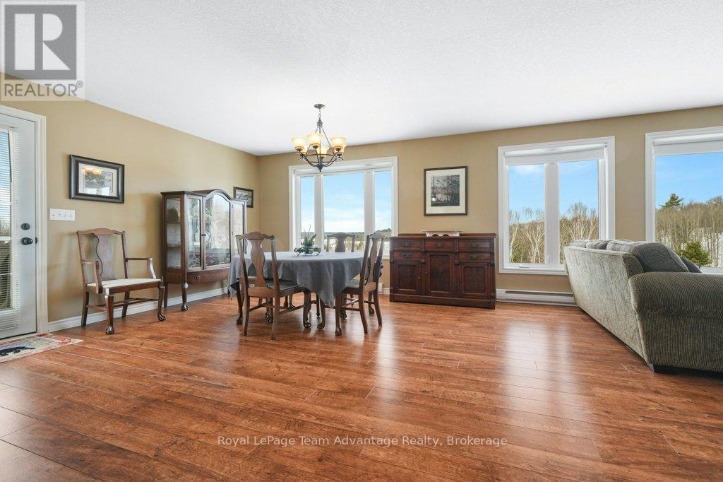 520 Star Lake Road, Seguin, Ontario  P2A 1J0 - Photo 5 - X12860844