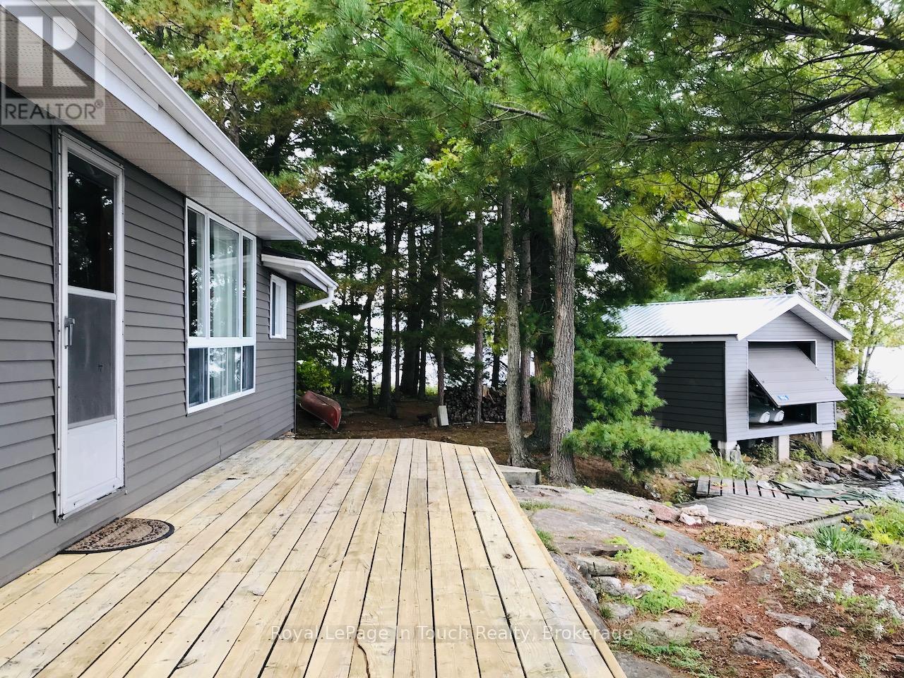 1916 Six Mile Lake Shore Island, Georgian Bay, Ontario  L0K 1S0 - Photo 14 - X12861736