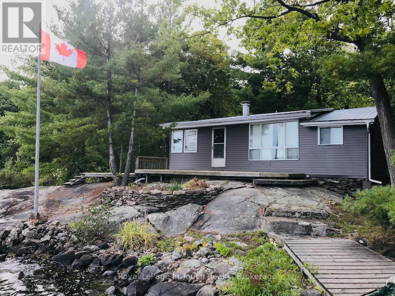 1916 Six Mile Lake Shore Island, Georgian Bay, Ontario  L0K 1S0 - Photo 15 - X12861736