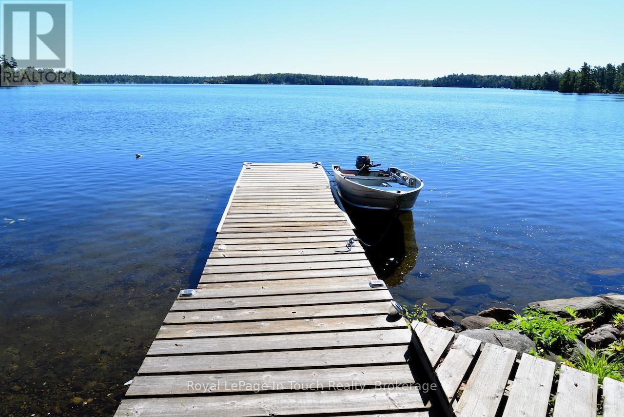 1916 Six Mile Lake Shore Island, Georgian Bay, Ontario  L0K 1S0 - Photo 5 - X12861736
