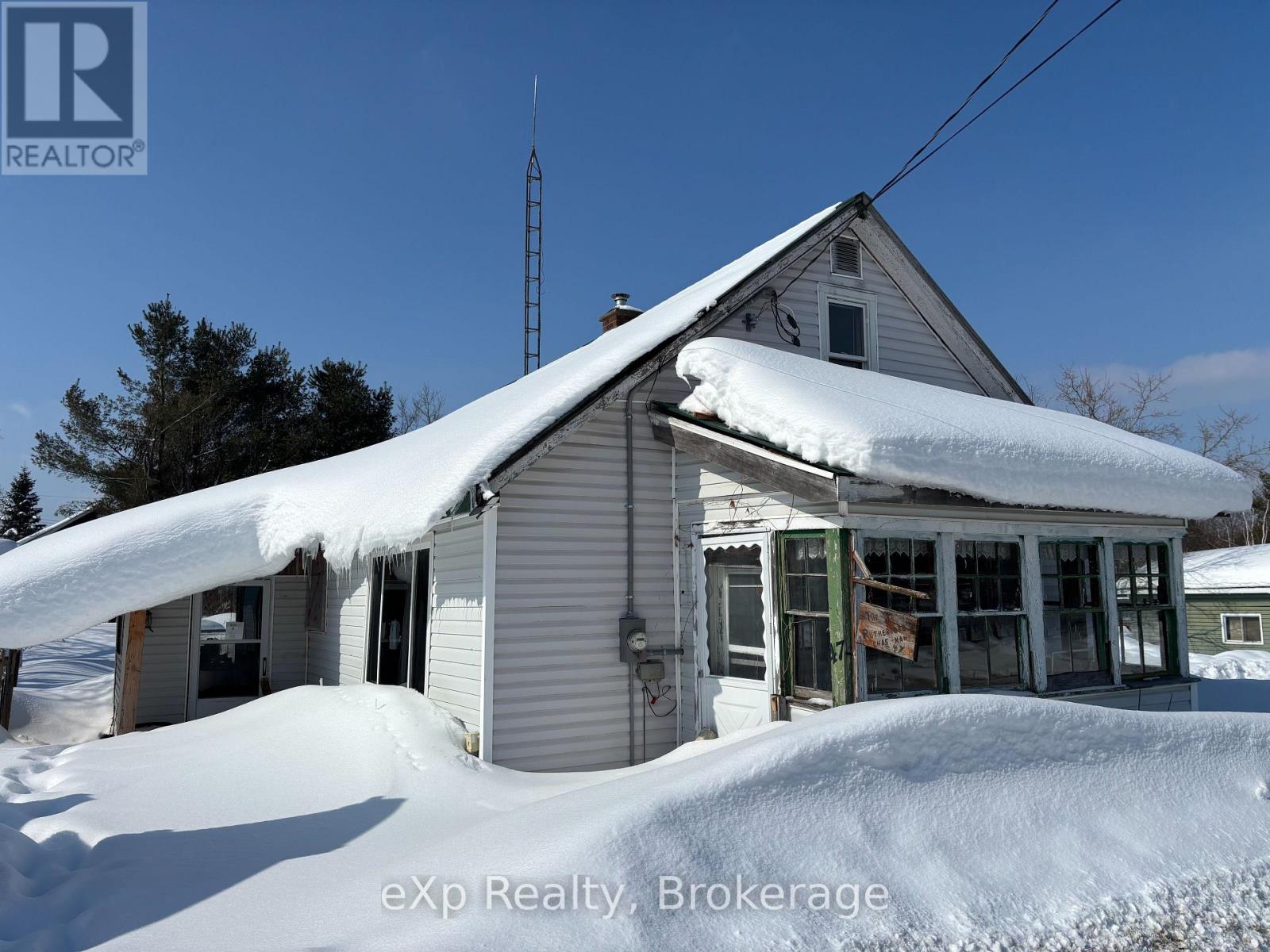 47 Muskoka Road, Georgian Bay, Ontario  P0C 1H0 - Photo 1 - X12861838