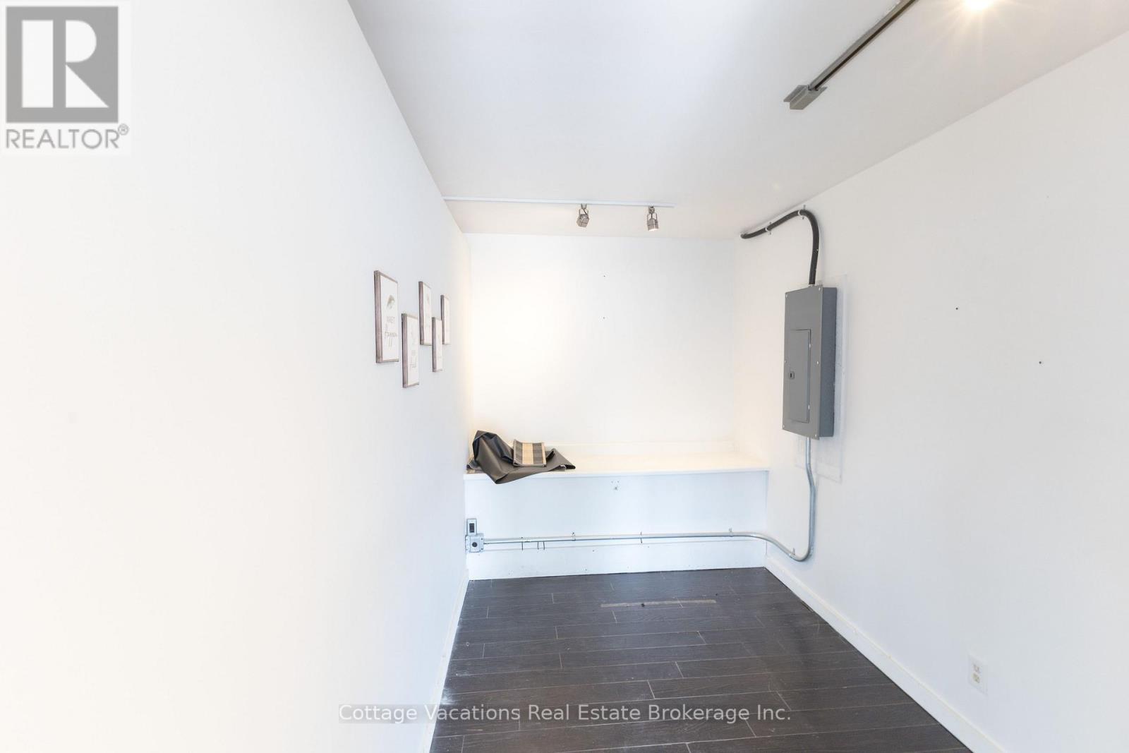 10 Brunel Road, Huntsville, Ontario  P1H 2A9 - Photo 30 - X12861936