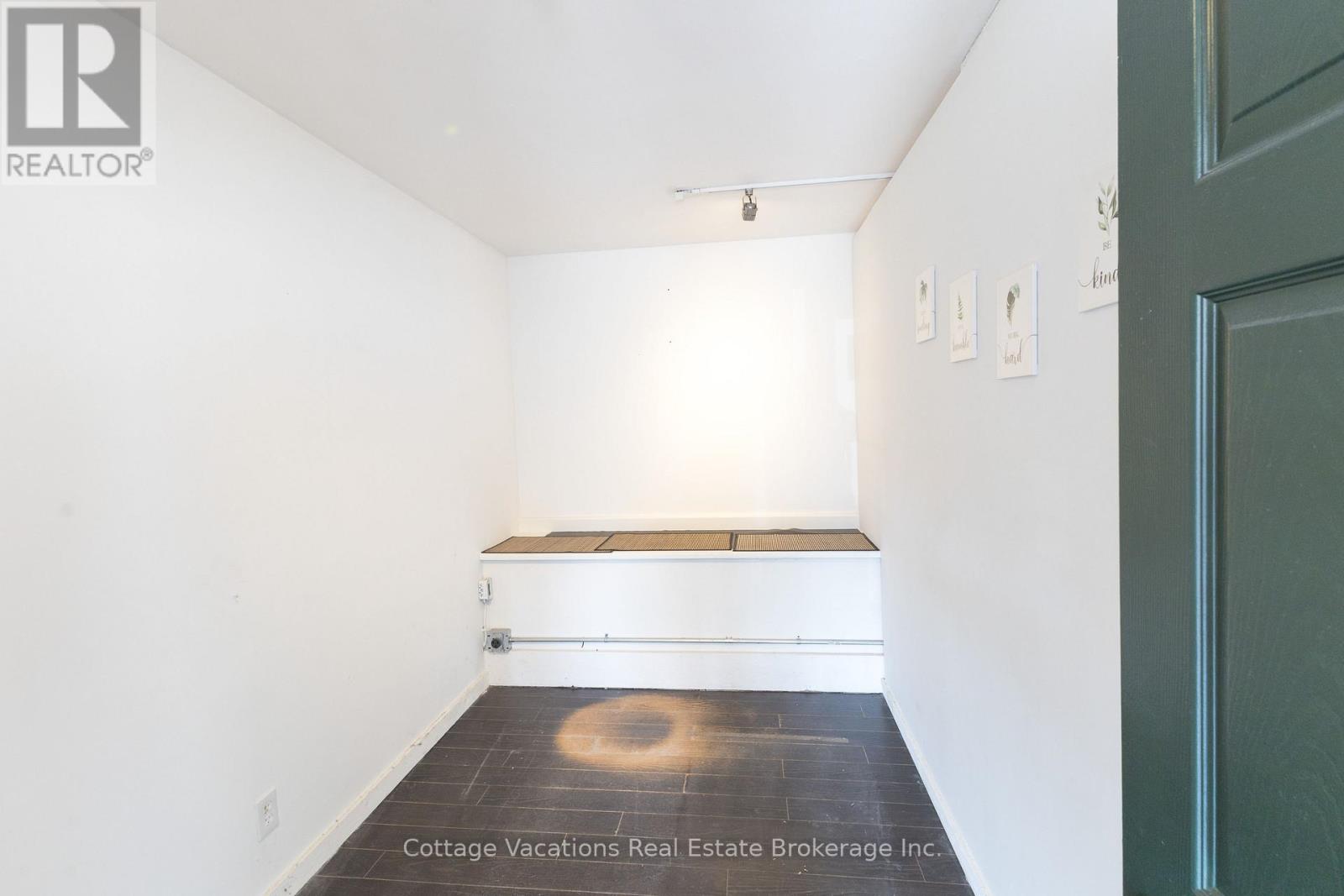 10 Brunel Road, Huntsville, Ontario  P1H 2A9 - Photo 32 - X12861936