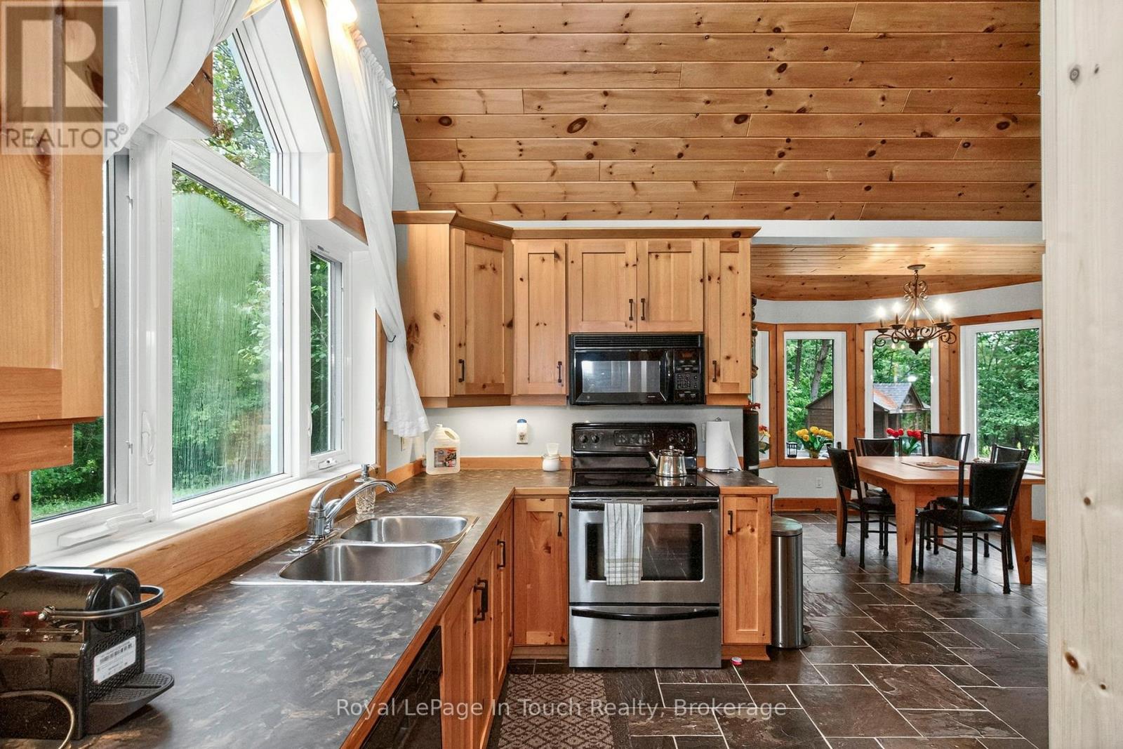 390 Island 360 Island, Georgian Bay, Ontario  L0K 1S0 - Photo 13 - X12862630