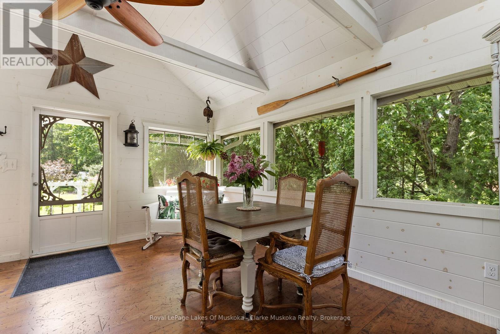 43 Maple St, Seguin, Ontario  P0C 1J0 - Photo 7 - X12866692