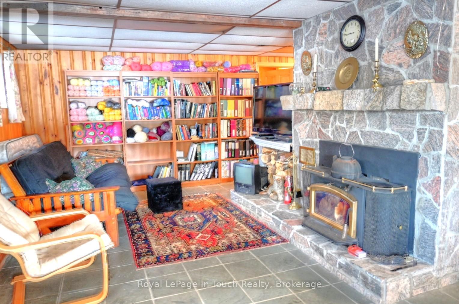 476 Hungry Bay Road E, Georgian Bay, Ontario  L0K 1S0 - Photo 33 - X12867180