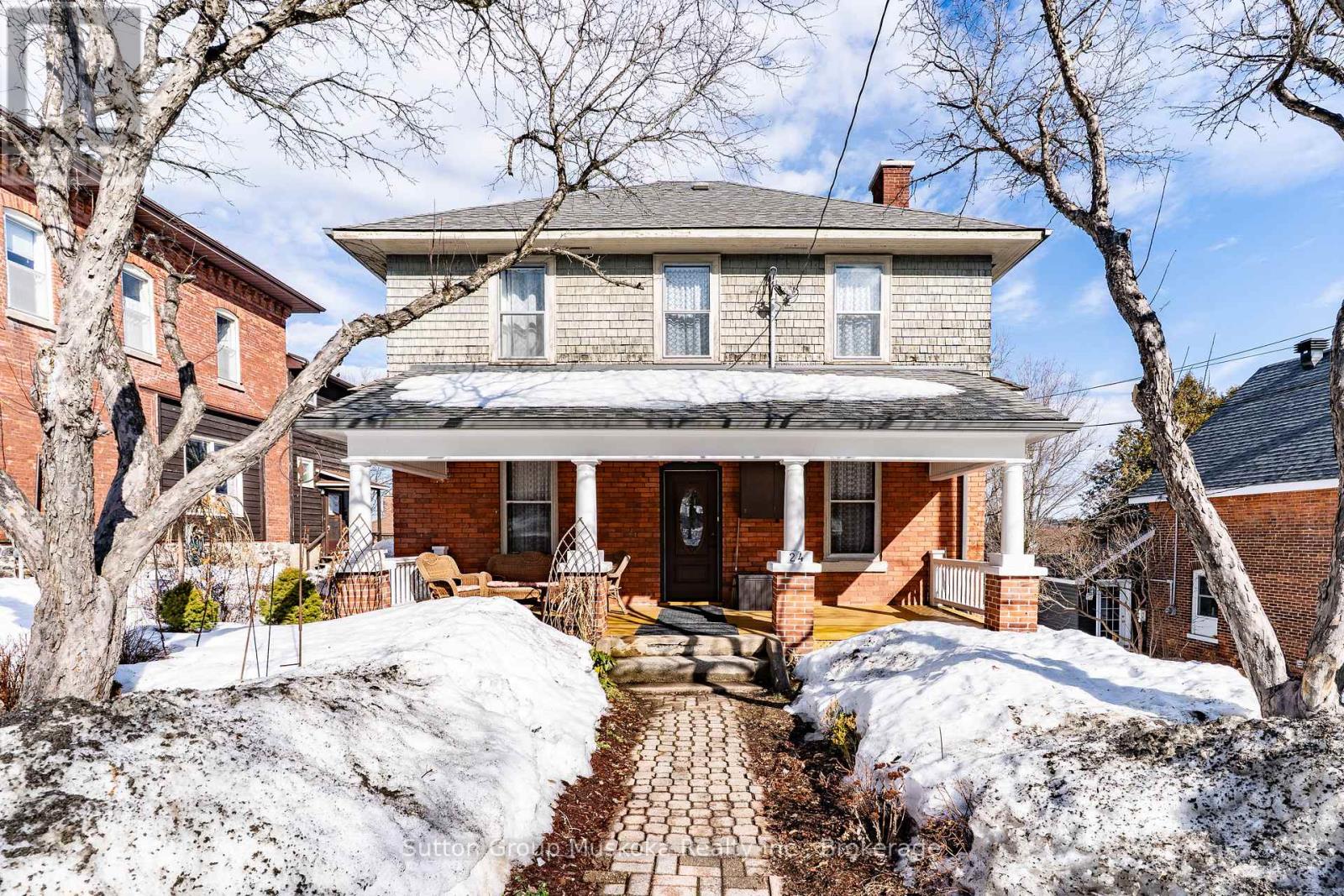 24 Mary Street W, Huntsville, Ontario  P1H 1V3 - Photo 1 - X12870140