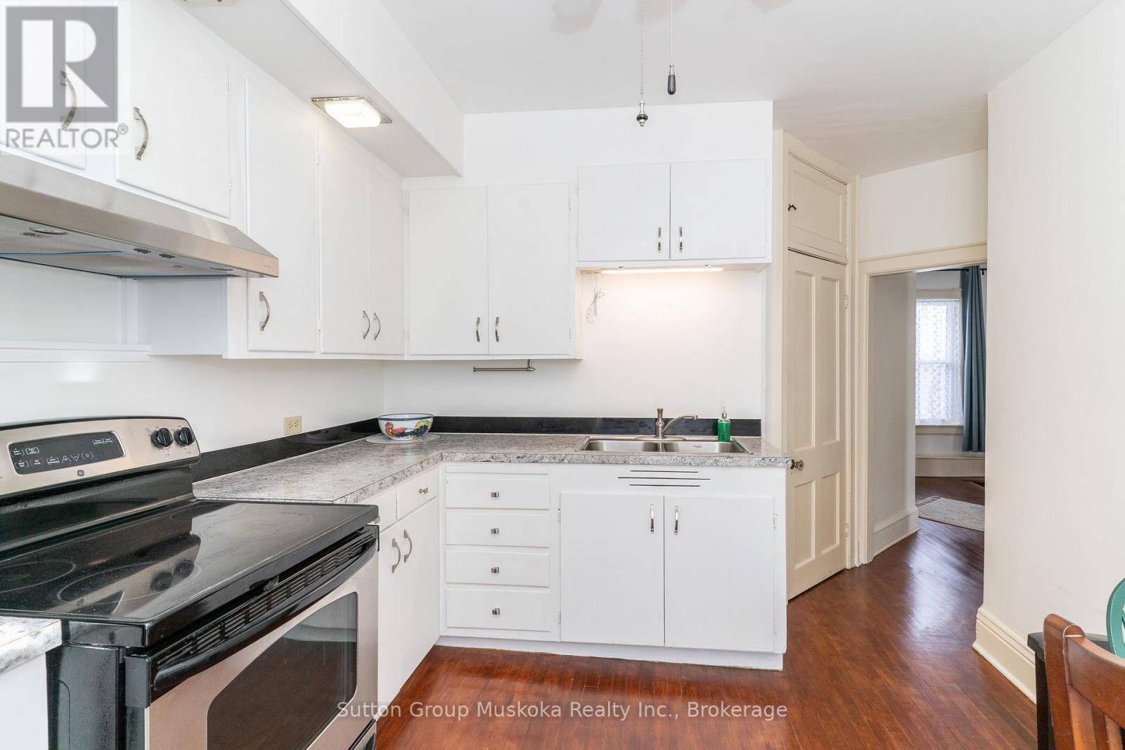 24 Mary Street W, Huntsville, Ontario  P1H 1V3 - Photo 27 - X12870140