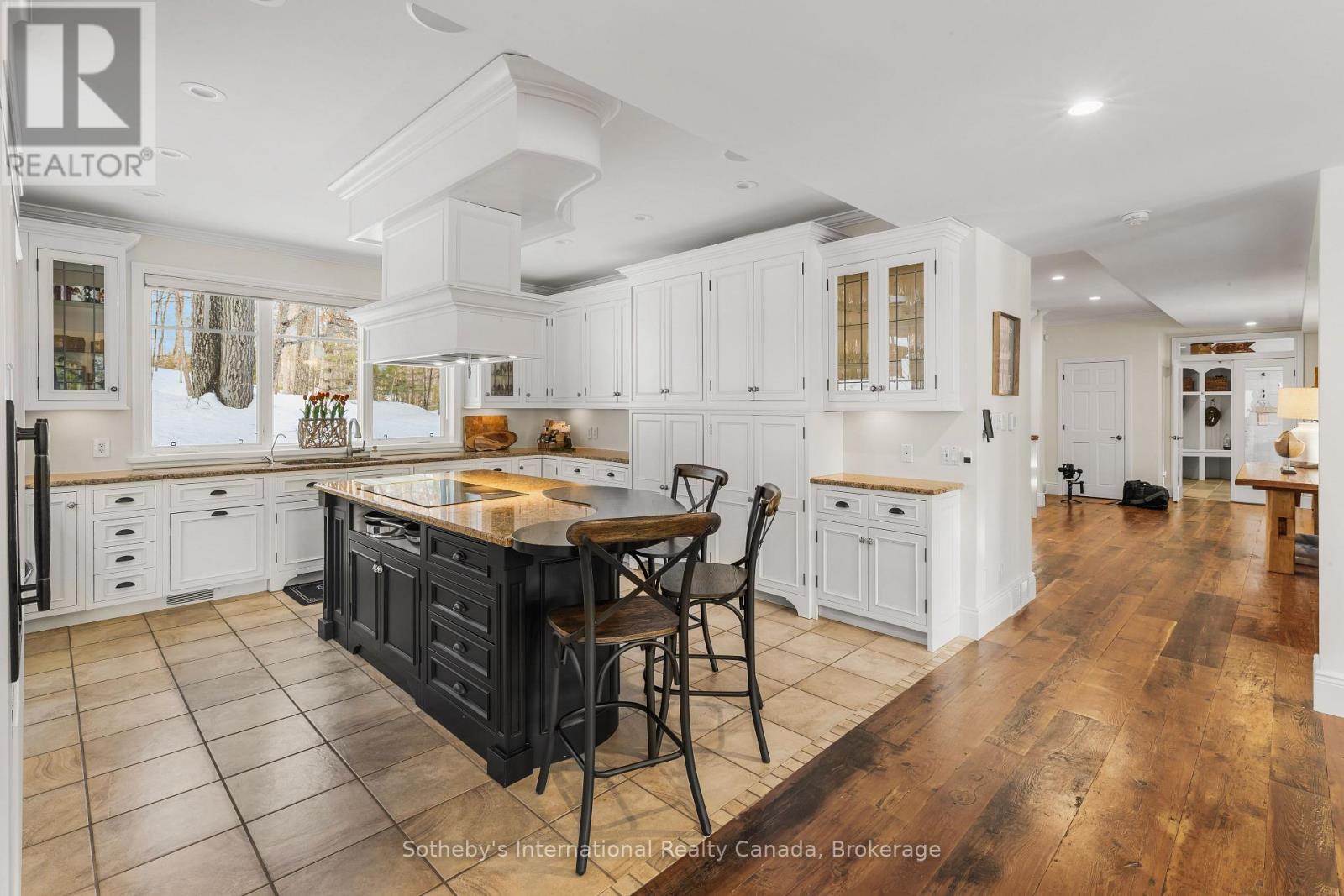 1025 Long Point Road, Lake Of Bays, Ontario  P0A 1H0 - Photo 18 - X12873176