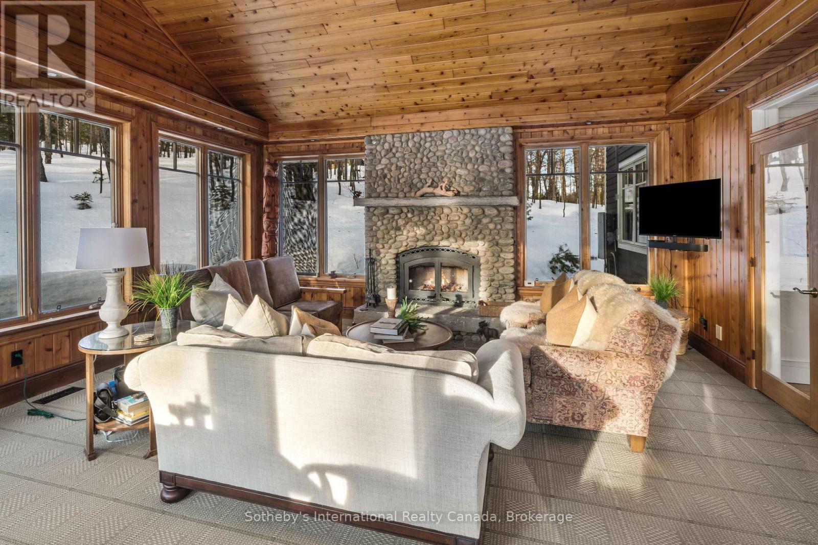 1025 Long Point Road, Lake Of Bays, Ontario  P0A 1H0 - Photo 22 - X12873176