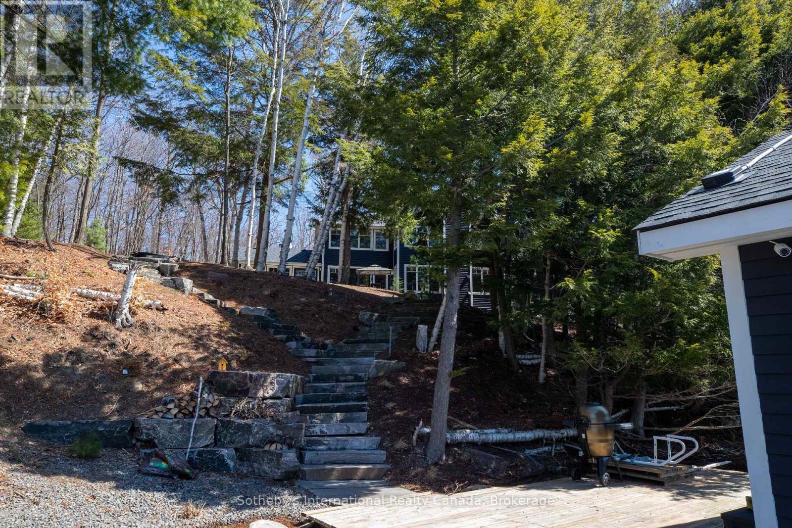 1025 Long Point Road, Lake Of Bays, Ontario P0A 1H0 - Photo 49 - X12873176