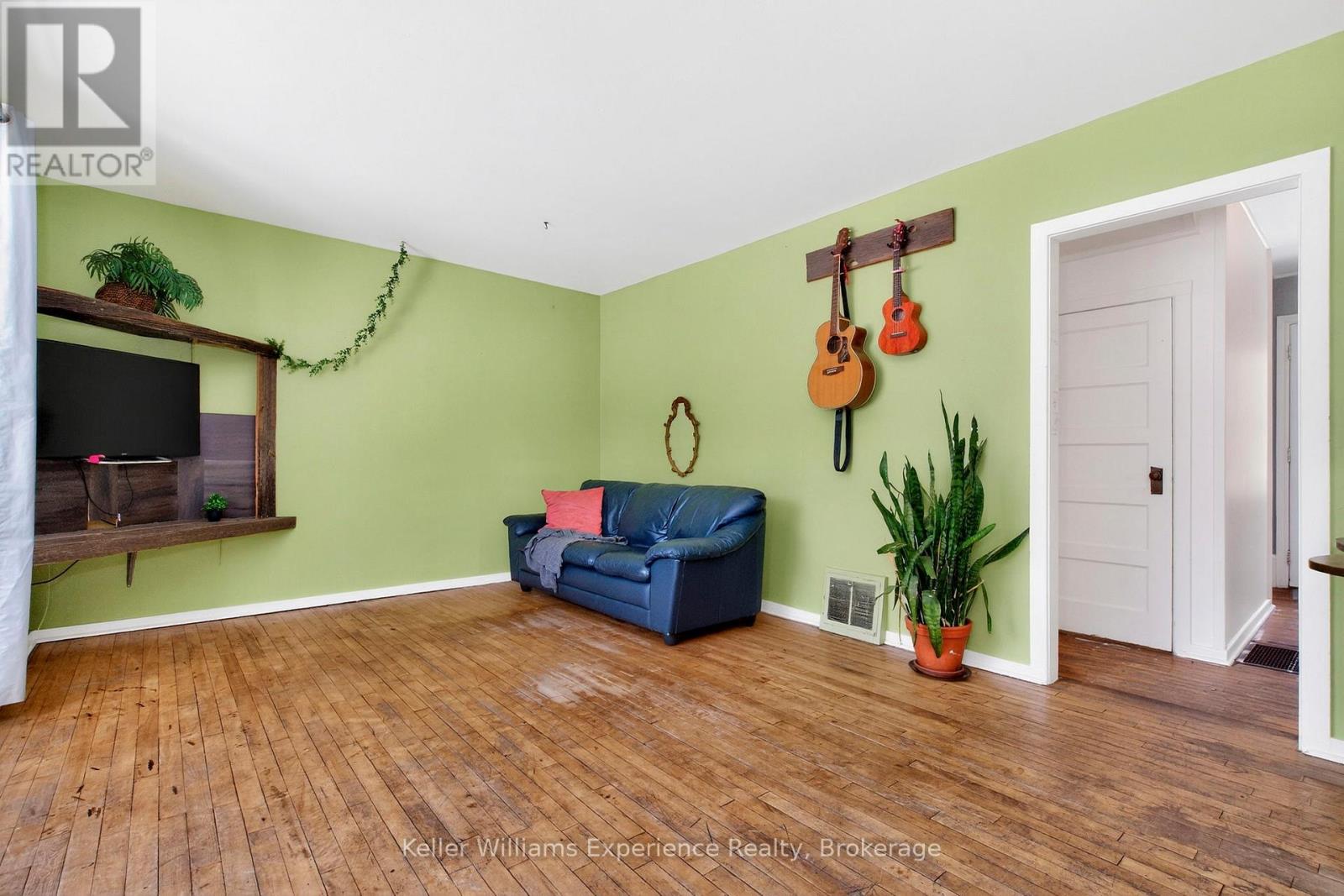 14 Aubrey Street, Bracebridge, Ontario  P1L 1L9 - Photo 11 - X12874566