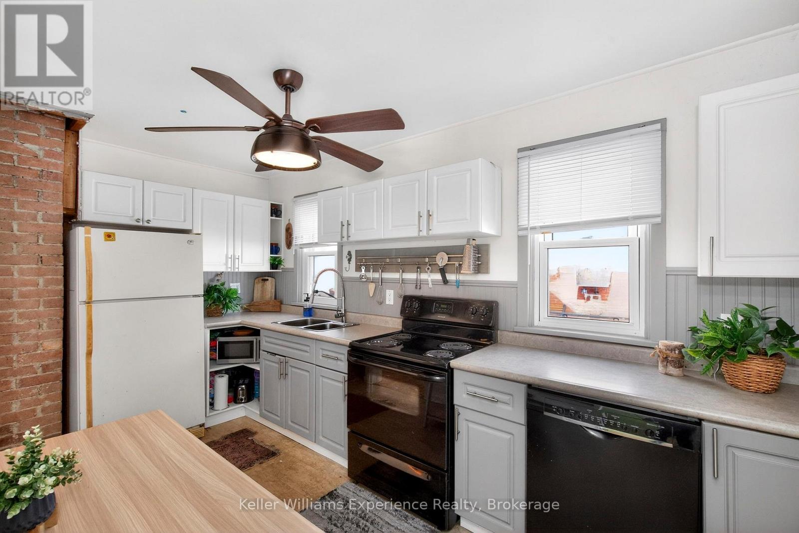 14 Aubrey Street, Bracebridge, Ontario  P1L 1L9 - Photo 5 - X12874566