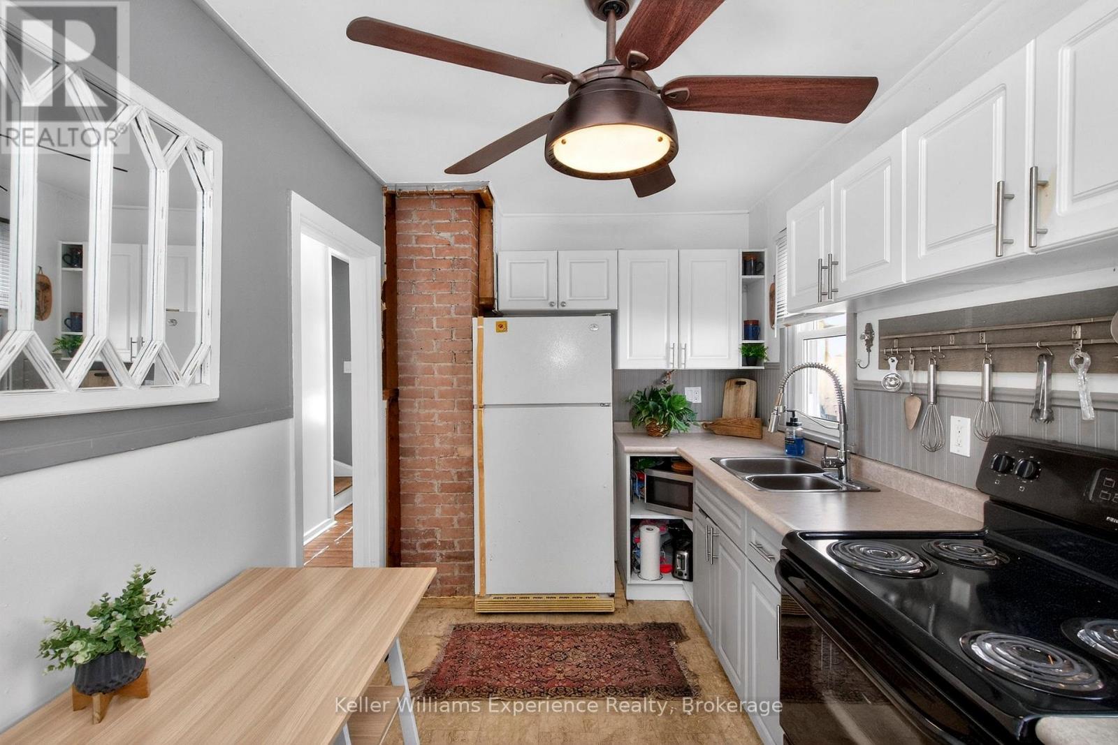 14 Aubrey Street, Bracebridge, Ontario  P1L 1L9 - Photo 9 - X12874566