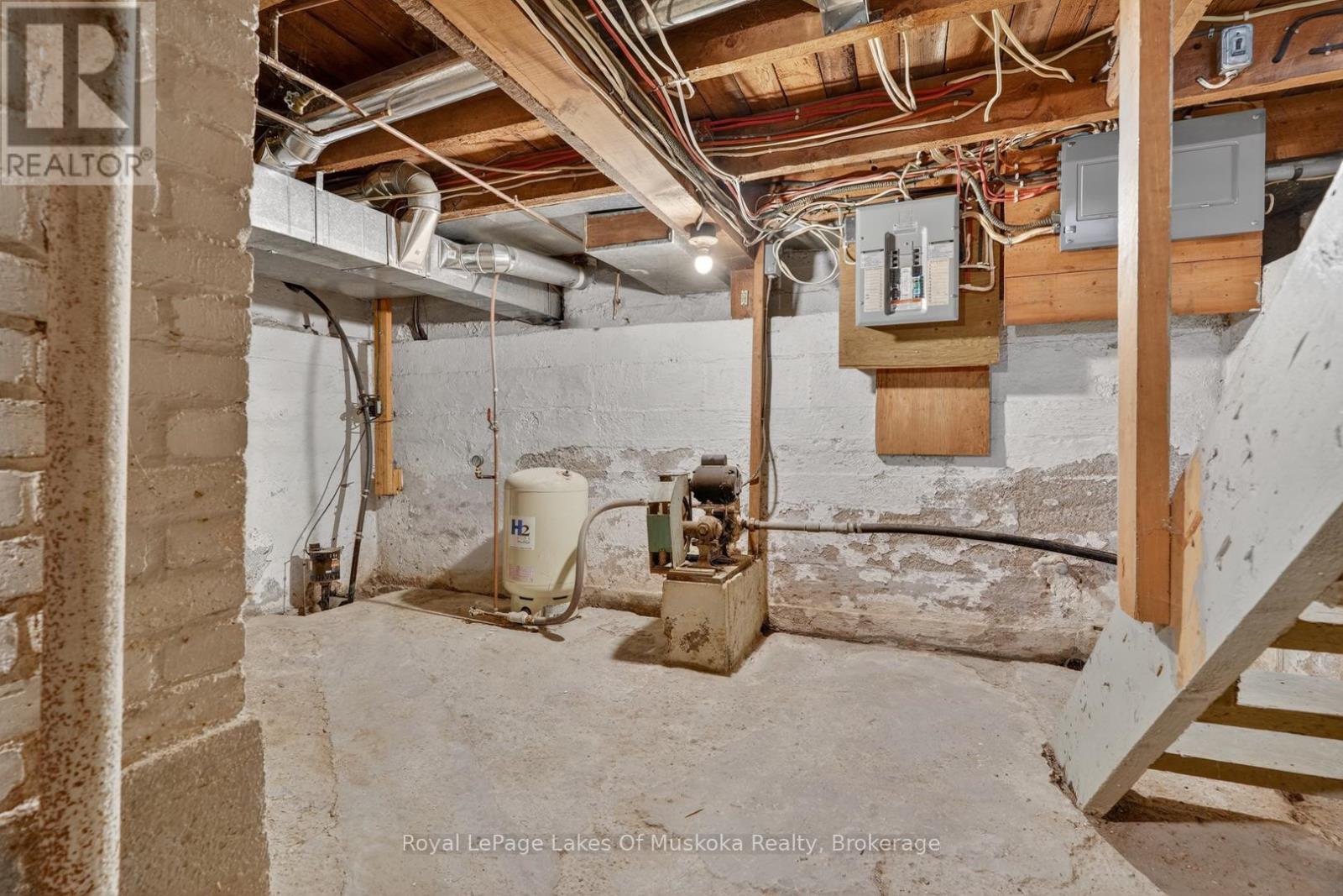 11 Silver Street, Huntsville, Ontario  P1H 1M2 - Photo 21 - X12877558