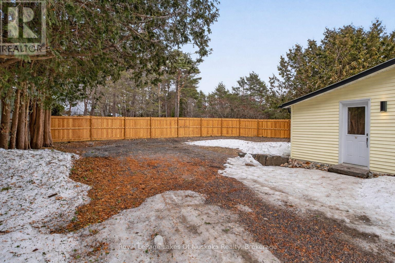 11 Silver Street, Huntsville, Ontario  P1H 1M2 - Photo 27 - X12877558