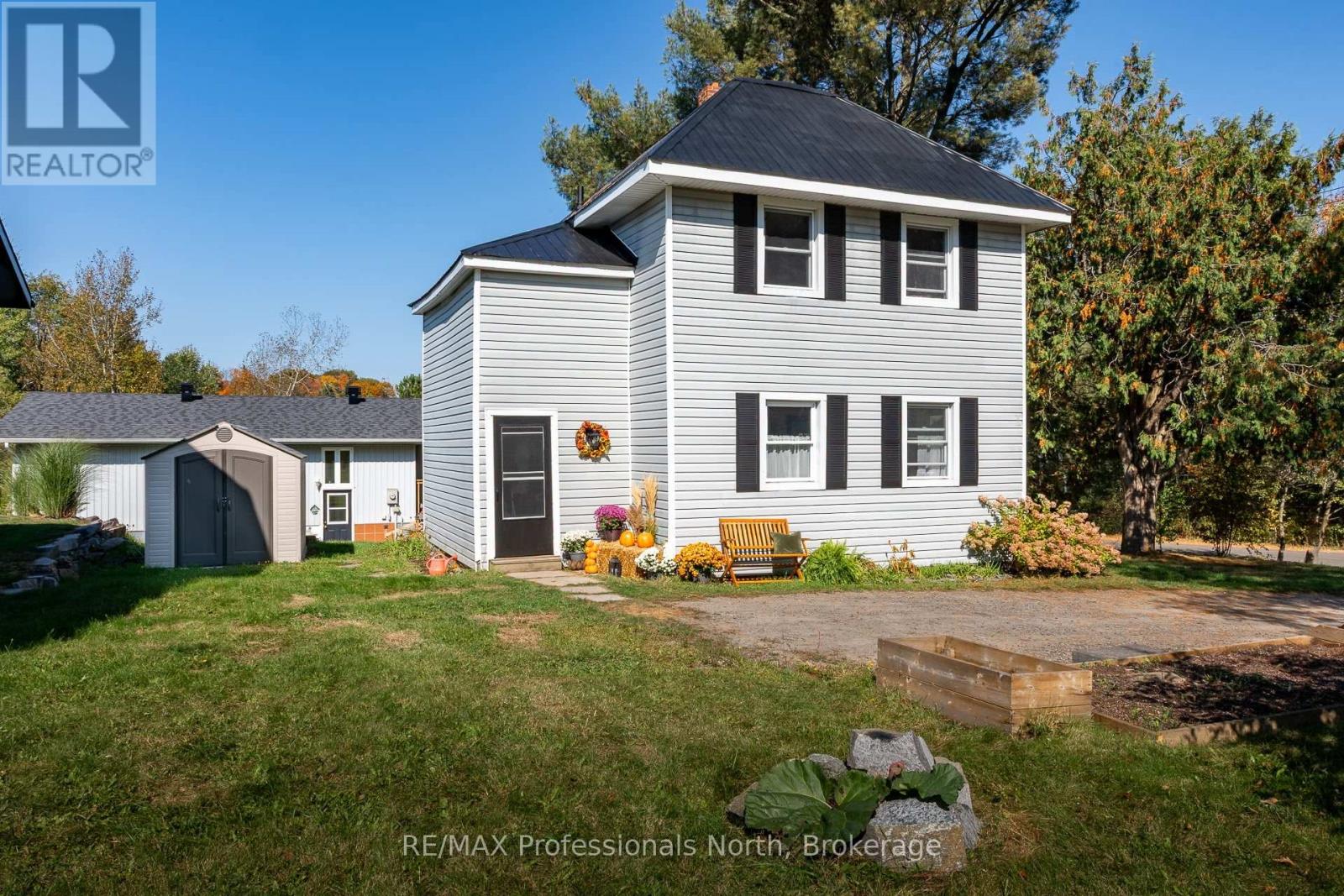 26 Kitchen Road S, Huntsville, Ontario  P1H 1Y3 - Photo 3 - X12878844