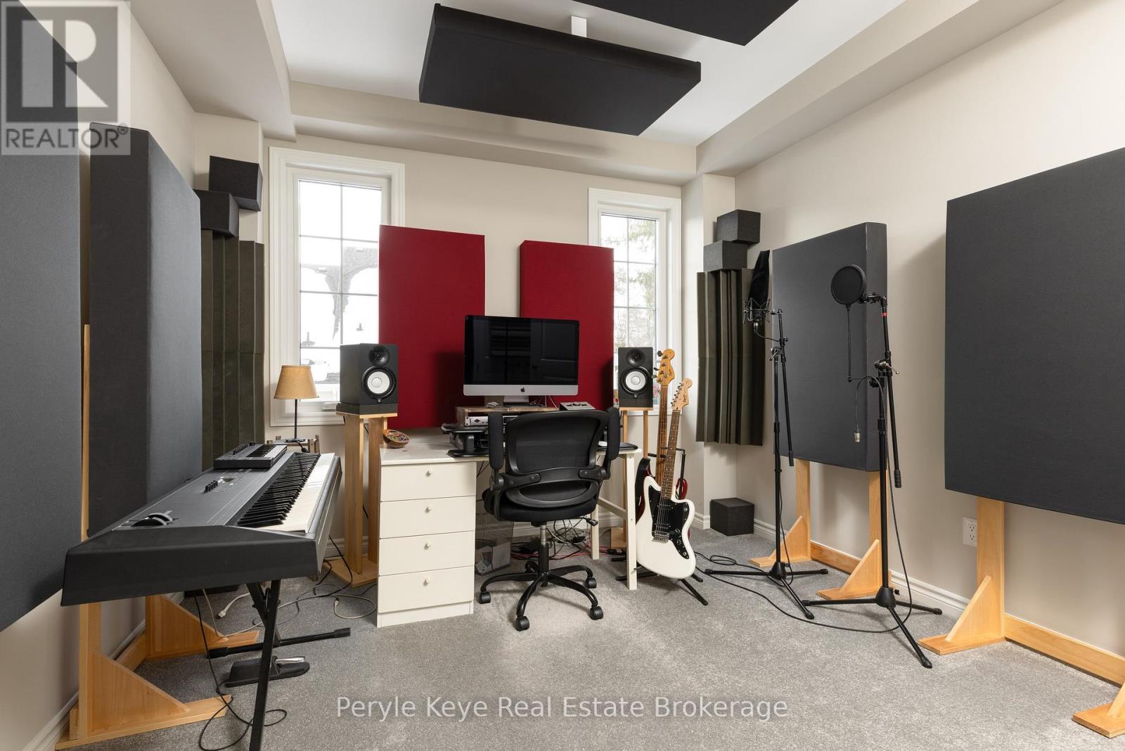 16 Leeds Court, Bracebridge, Ontario  P1L 0B7 - Photo 18 - X12879084