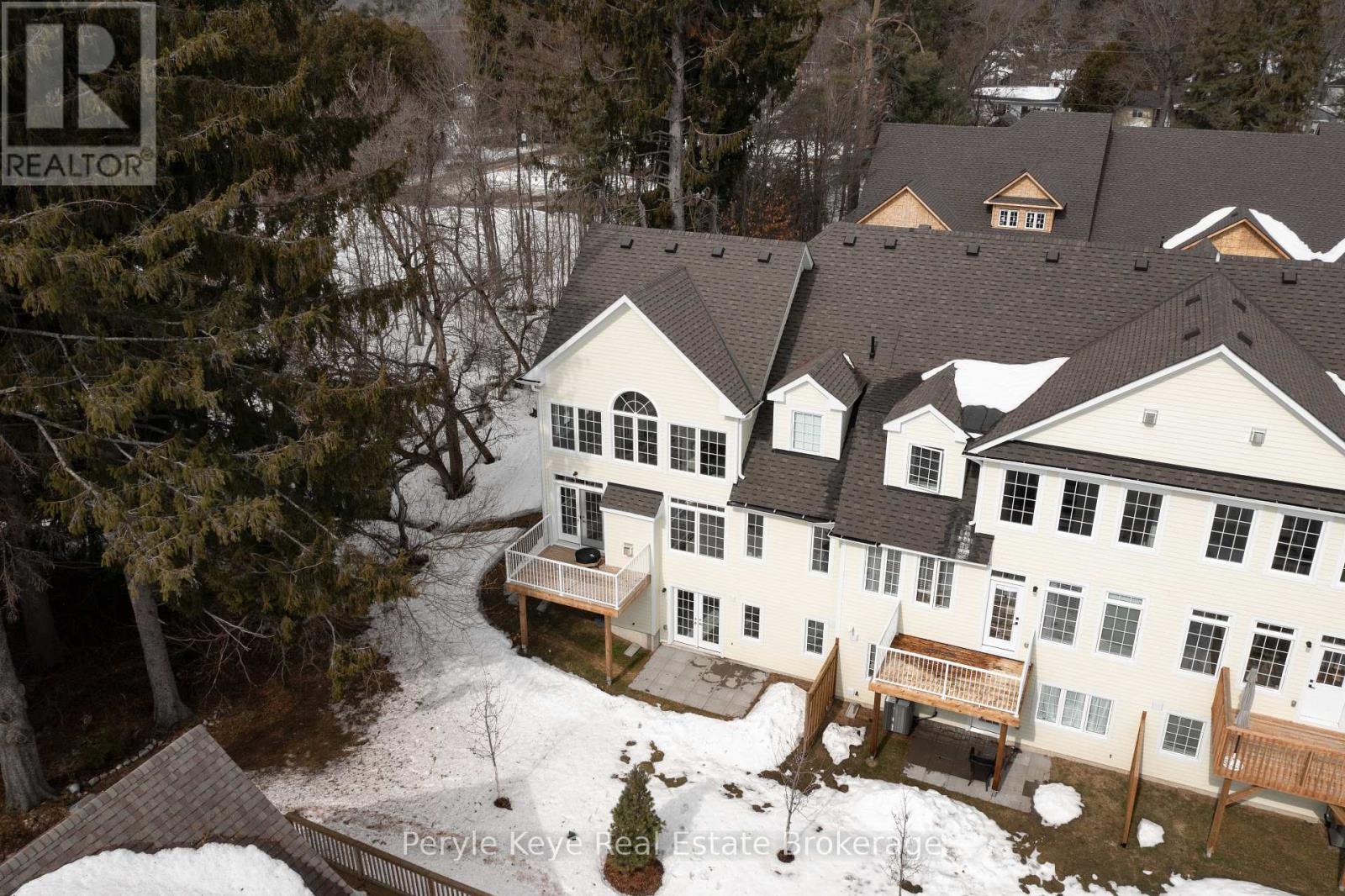 16 Leeds Court, Bracebridge, Ontario  P1L 0B7 - Photo 2 - X12879084