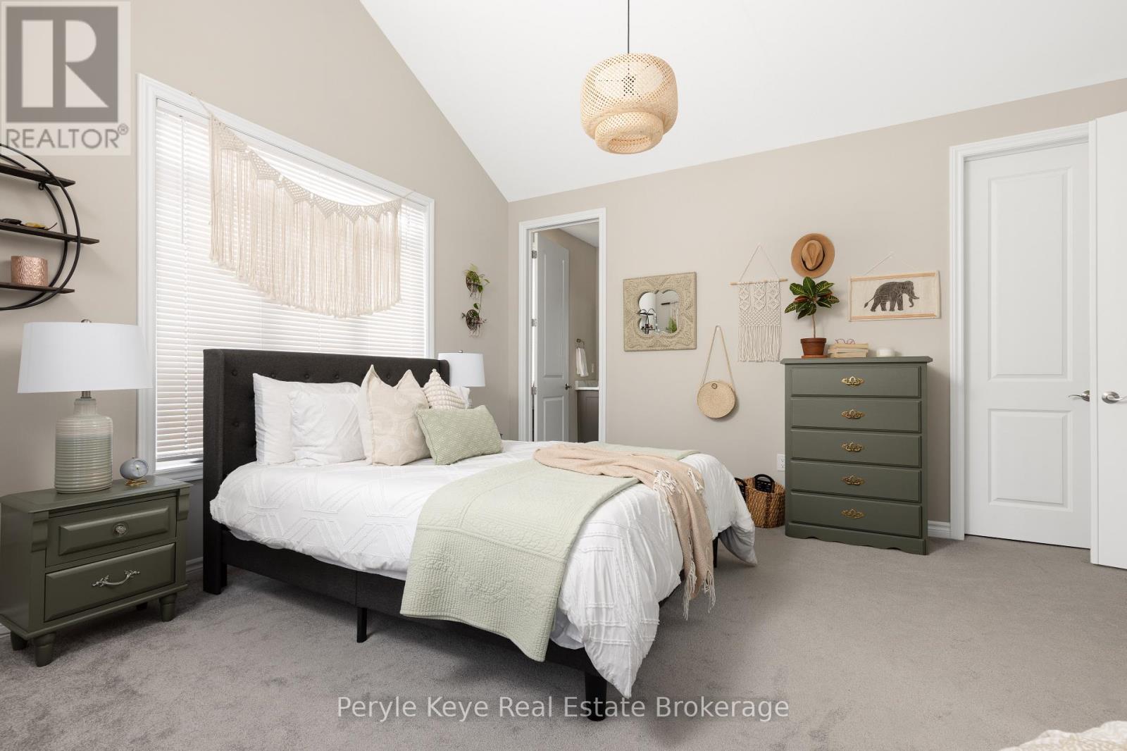 16 Leeds Court, Bracebridge, Ontario  P1L 0B7 - Photo 35 - X12879084