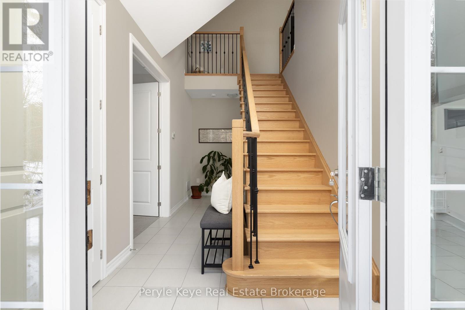 16 Leeds Court, Bracebridge, Ontario  P1L 0B7 - Photo 9 - X12879084