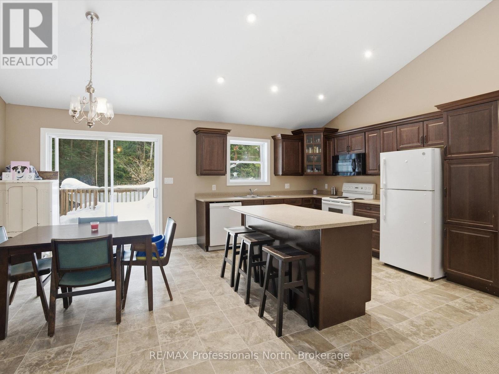 1017 Church Hill Road, Bracebridge, Ontario  P1L 1X1 - Photo 12 - X12881672