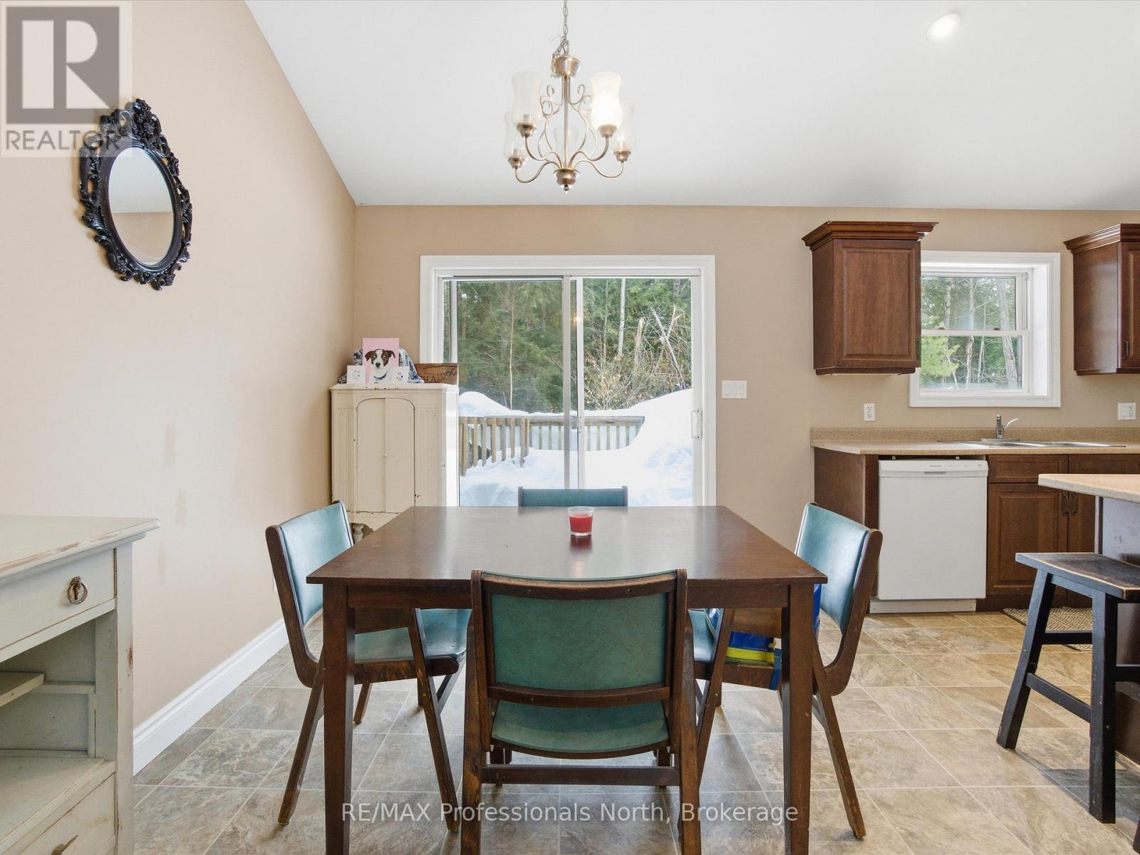 1017 Church Hill Road, Bracebridge, Ontario  P1L 1X1 - Photo 17 - X12881672