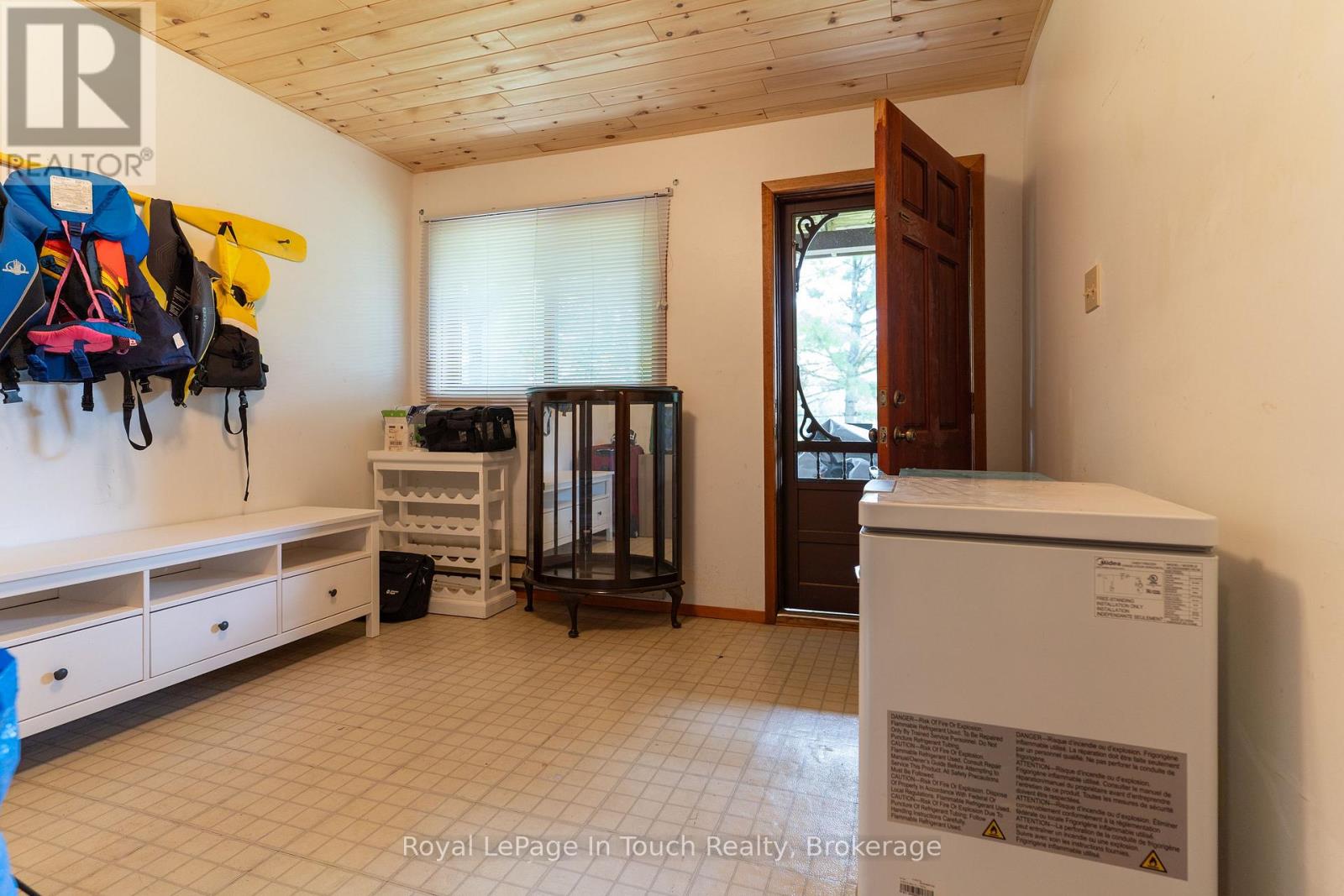 3098 Island 1040, Georgian Bay, Ontario  P0E 1E0 - Photo 19 - X12884008