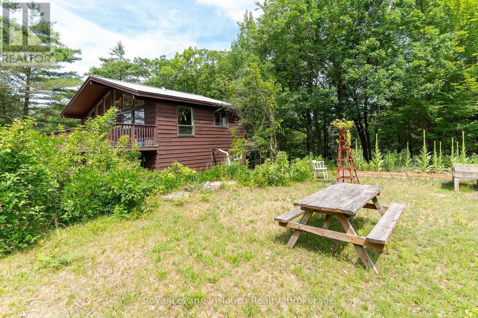 3098 Island 1040, Georgian Bay, Ontario  P0E 1E0 - Photo 31 - X12884008