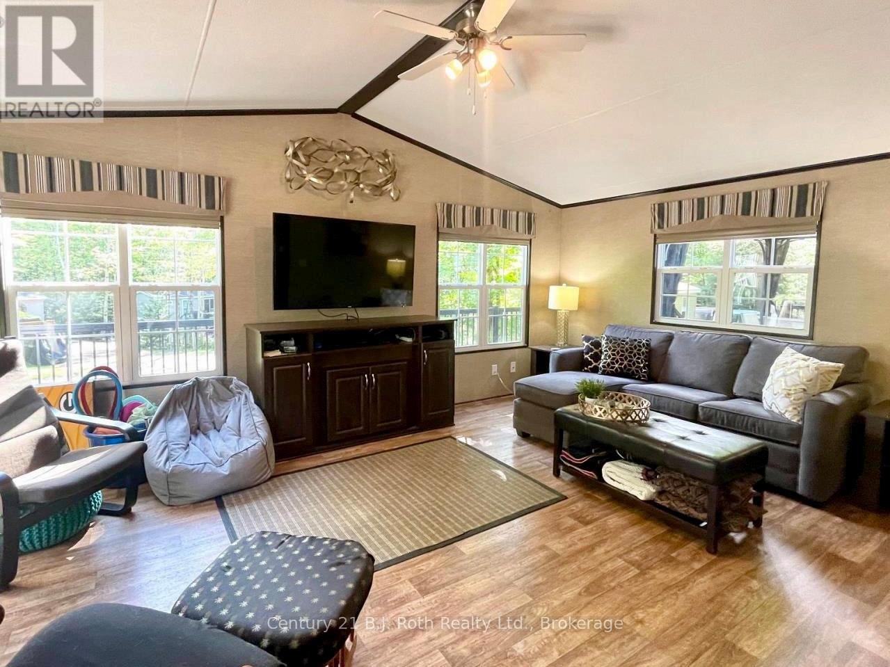 439 Springwater Crescent, Bracebridge, Ontario  P1L 1W9 - Photo 27 - X12884884