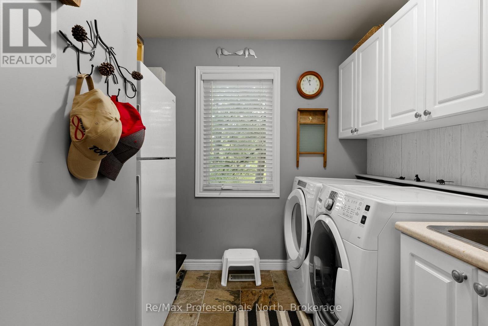 1005 Laidlaw Avenue, Gravenhurst, Ontario  L0K 2B0 - Photo 22 - X12885834