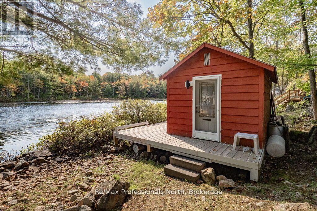 1006 Booth Lane, Gravenhurst, Ontario  P1P 1R2 - Photo 11 - X12886202