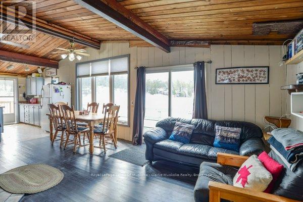 709 Harrison Trail, Georgian Bay, Ontario  L0K 1S0 - Photo 12 - X12886940