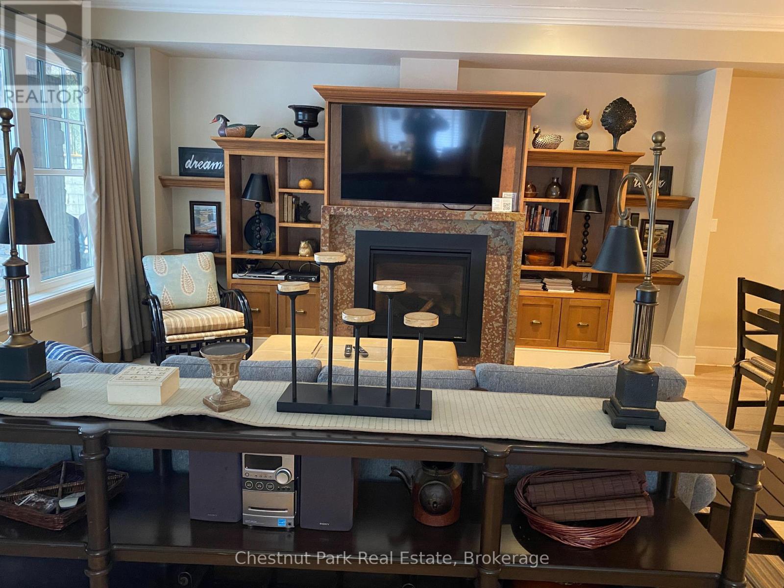 101 Emerald Hill Court S, Seguin, Ontario  P2A 2W8 - Photo 1 - X12889478