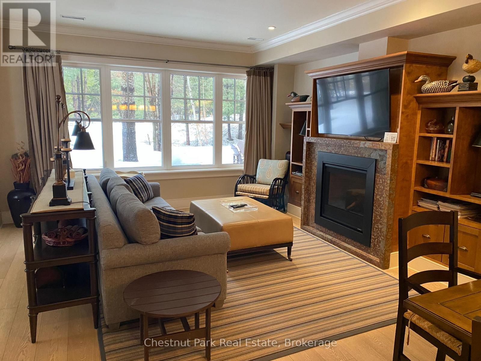 101 Emerald Hill Court S, Seguin, Ontario  P2A 2W8 - Photo 2 - X12889478