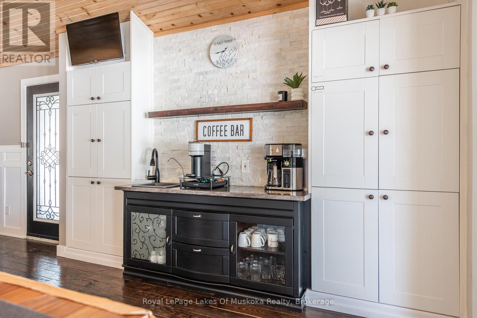 1420 Limberlost Road, Lake Of Bays, Ontario  P1H 2J6 - Photo 11 - X12890232