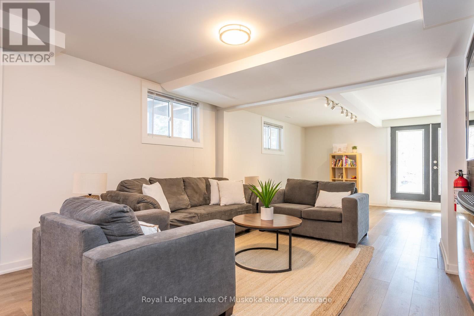 1420 Limberlost Road, Lake Of Bays, Ontario  P1H 2J6 - Photo 24 - X12890232