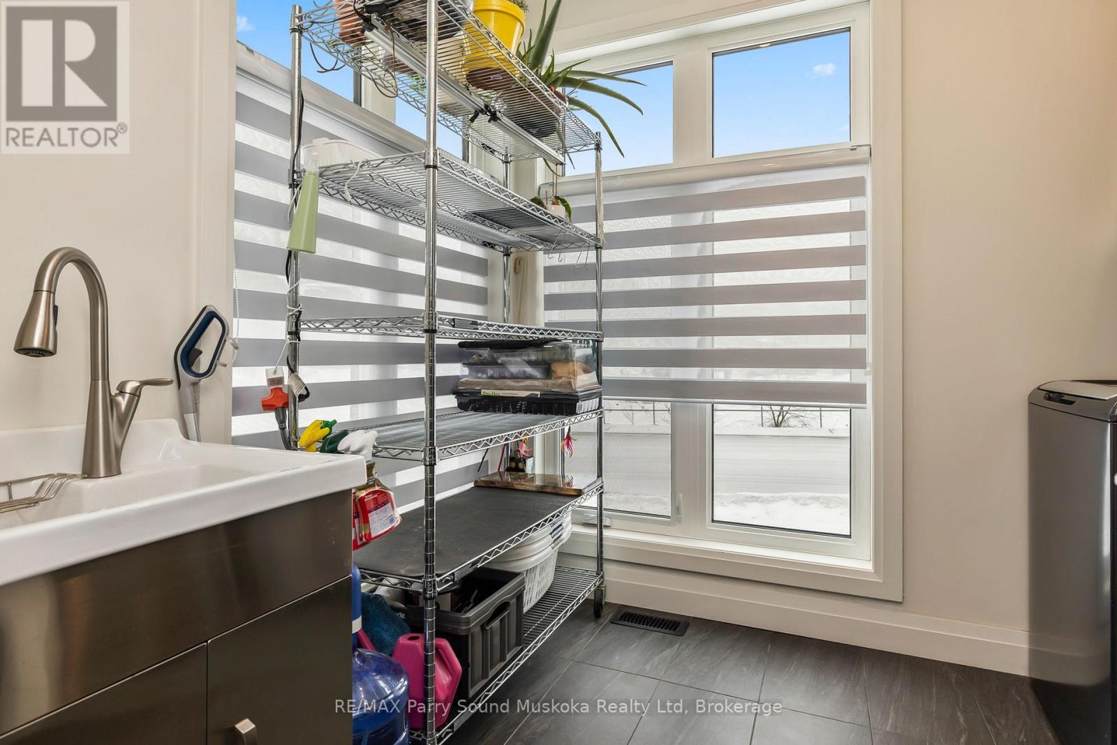 44 Dennis Drive, Parry Sound, Ontario  P2A 0E6 - Photo 14 - X12890258