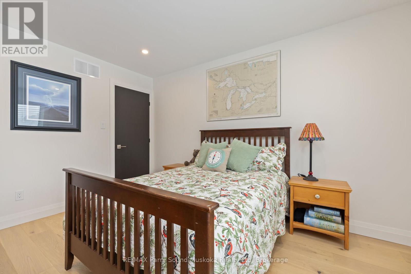 44 Dennis Drive, Parry Sound, Ontario  P2A 0E6 - Photo 17 - X12890258