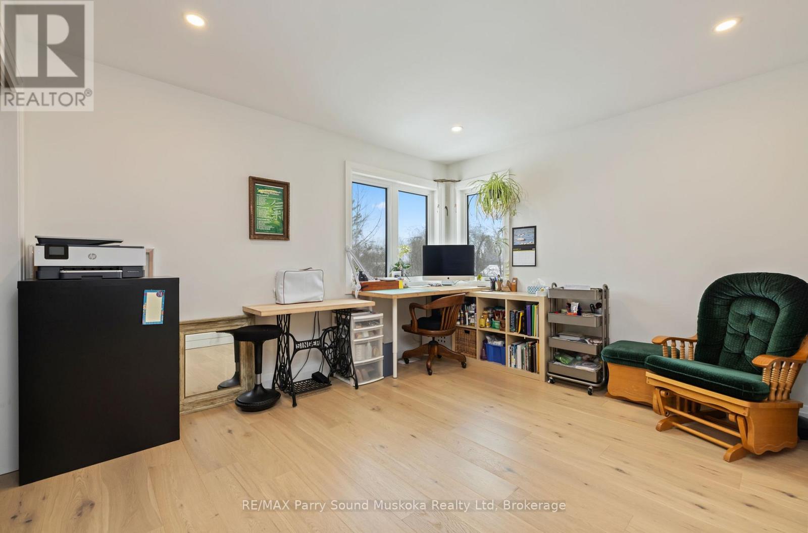 44 Dennis Drive, Parry Sound, Ontario  P2A 0E6 - Photo 21 - X12890258