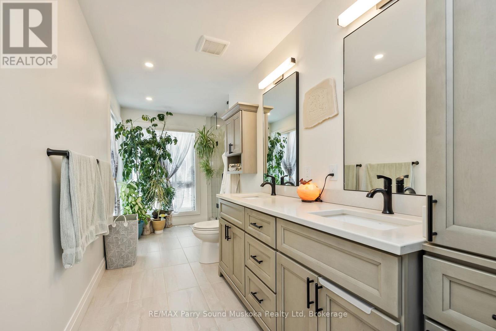 44 Dennis Drive, Parry Sound, Ontario  P2A 0E6 - Photo 26 - X12890258