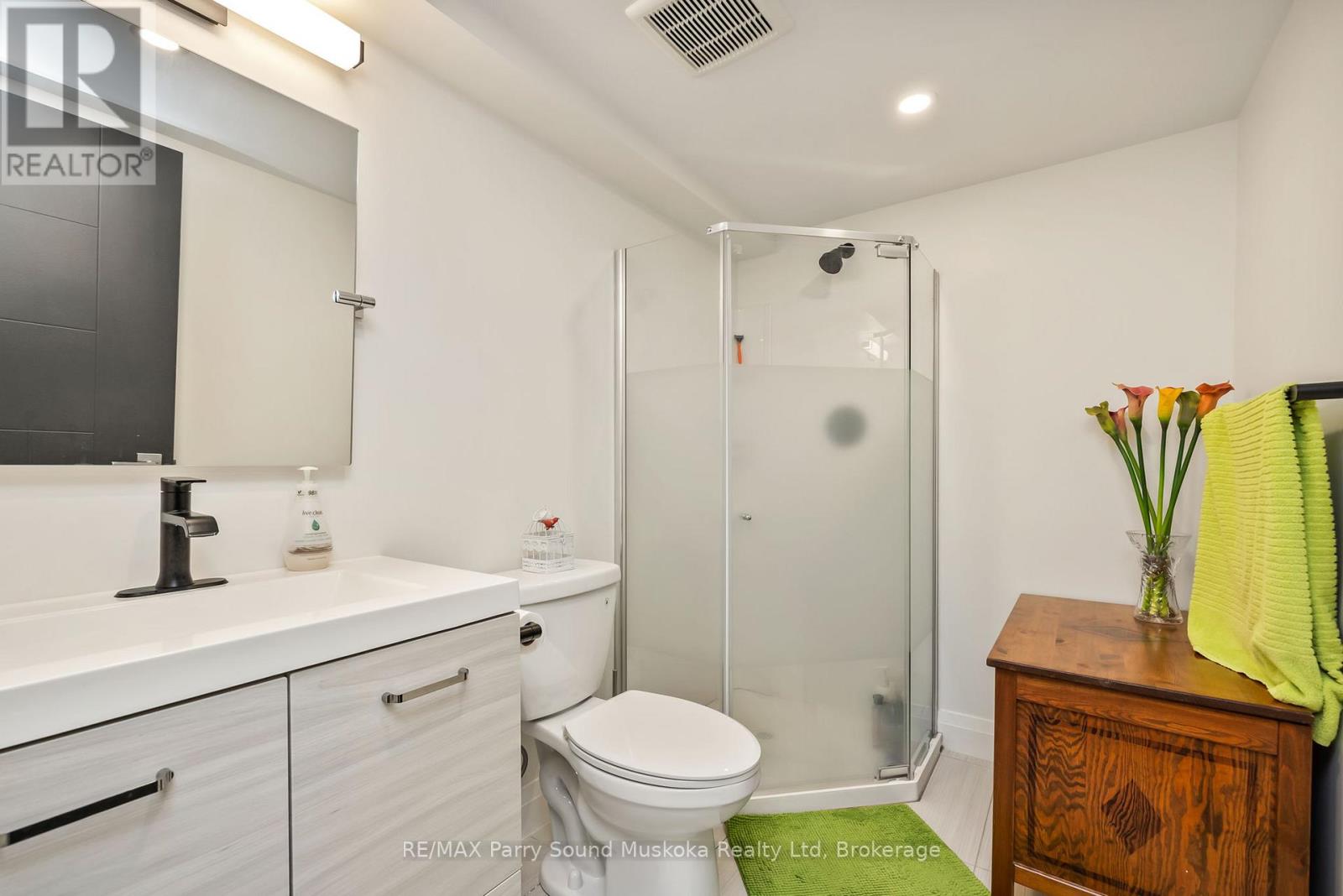 44 Dennis Drive, Parry Sound, Ontario  P2A 0E6 - Photo 32 - X12890258