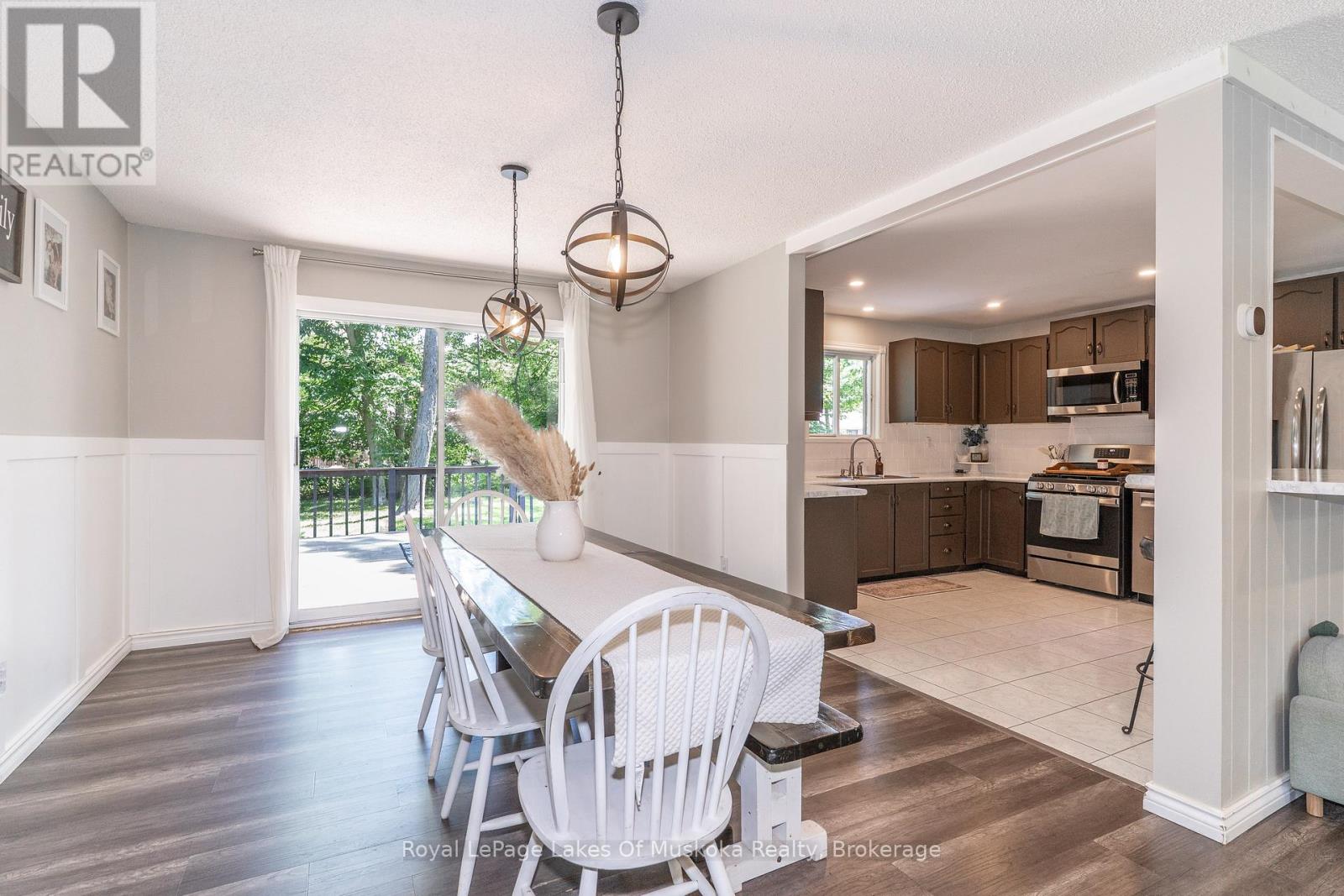 220 Alexander Street, Gravenhurst, Ontario  P1P 1A6 - Photo 13 - X12890846