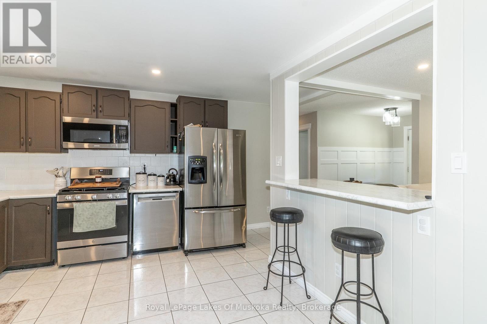 220 Alexander Street, Gravenhurst, Ontario  P1P 1A6 - Photo 15 - X12890846