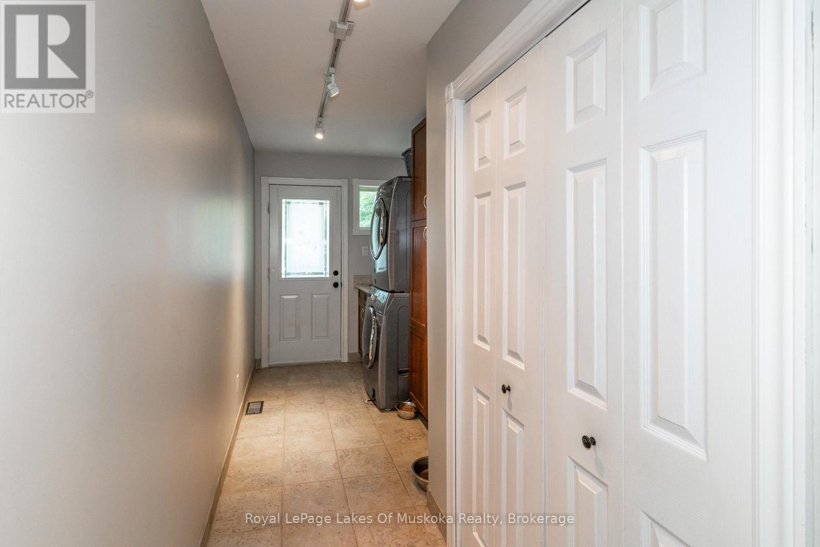 220 Alexander Street, Gravenhurst, Ontario  P1P 1A6 - Photo 21 - X12890846