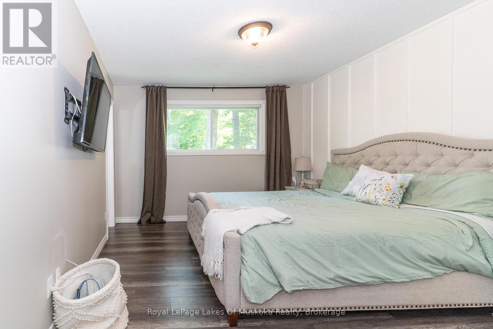 220 Alexander Street, Gravenhurst, Ontario  P1P 1A6 - Photo 27 - X12890846