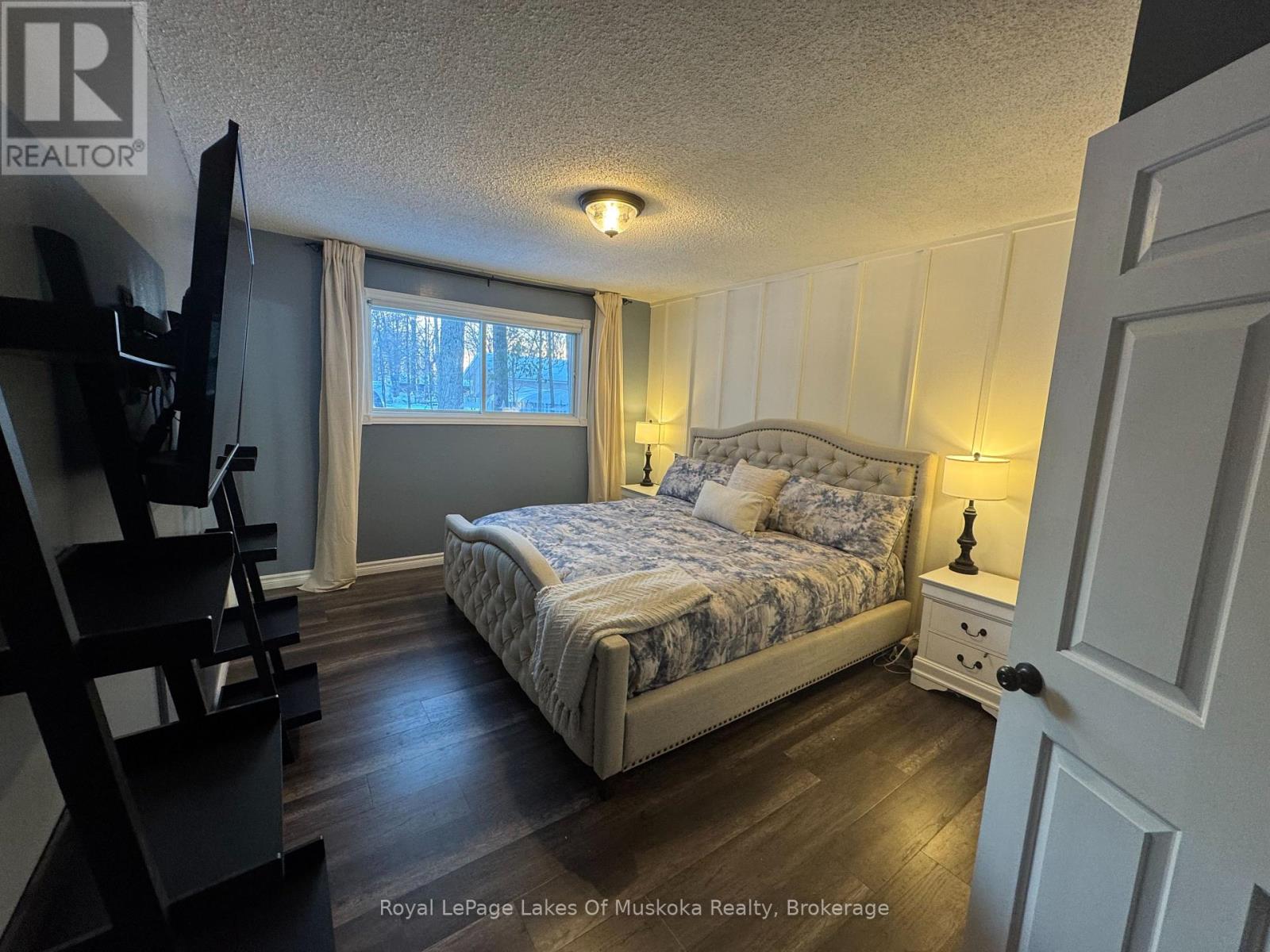 220 Alexander Street, Gravenhurst, Ontario  P1P 1A6 - Photo 37 - X12890846