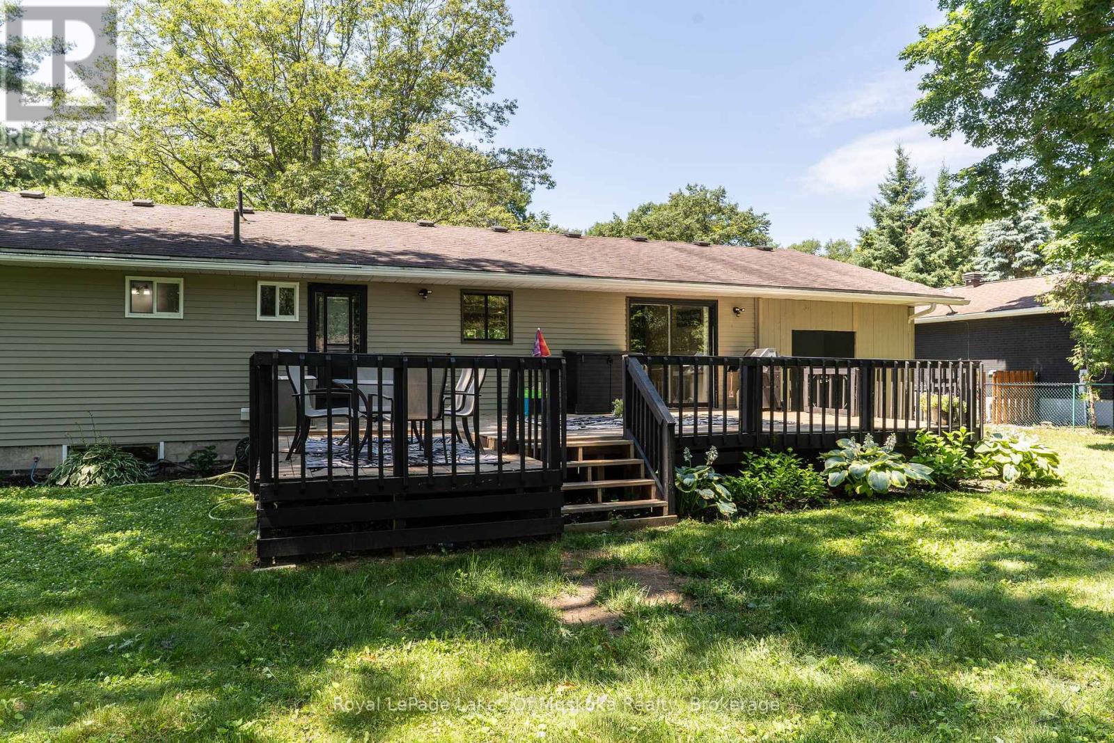 220 Alexander Street, Gravenhurst, Ontario  P1P 1A6 - Photo 40 - X12890846