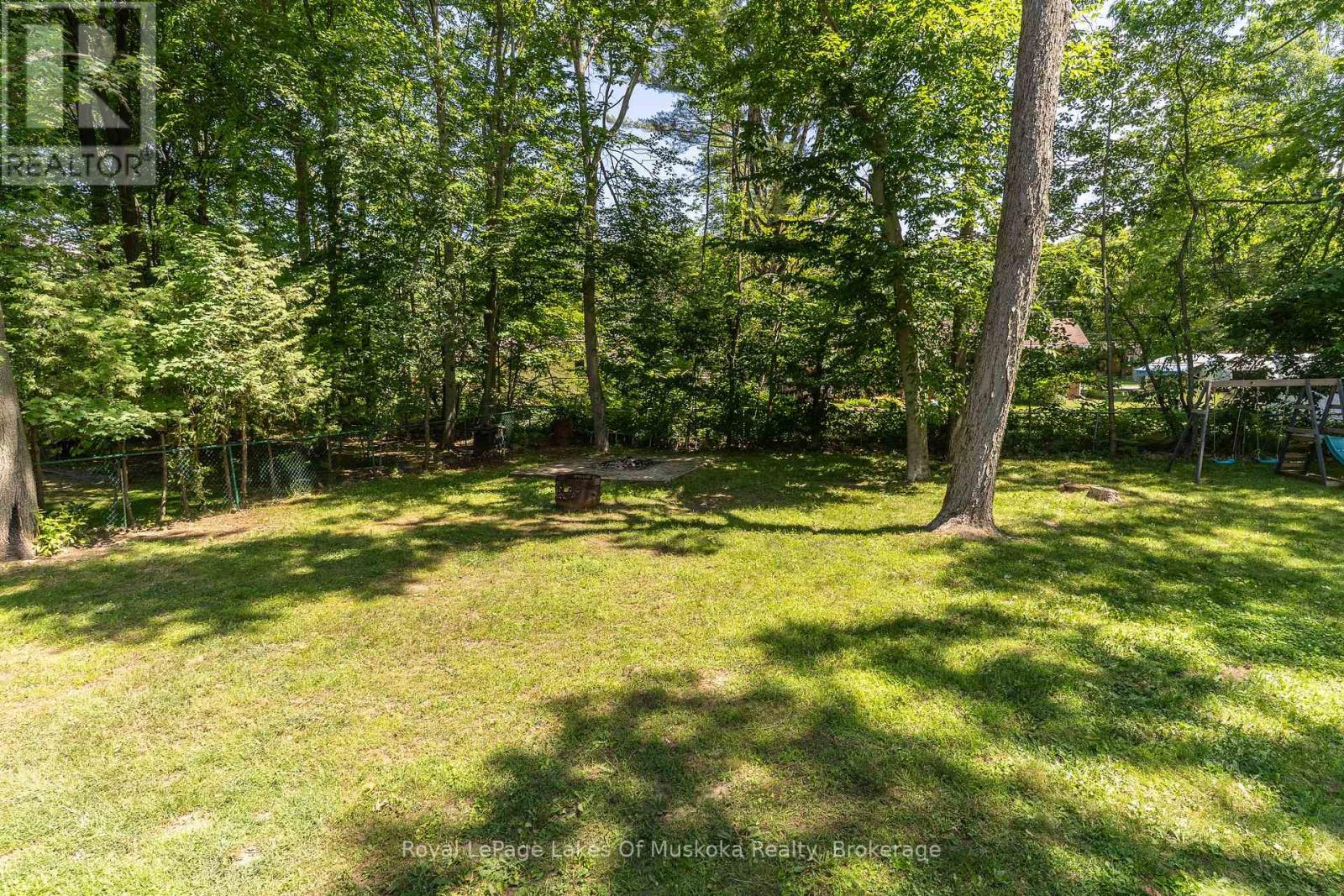 220 Alexander Street, Gravenhurst, Ontario  P1P 1A6 - Photo 46 - X12890846