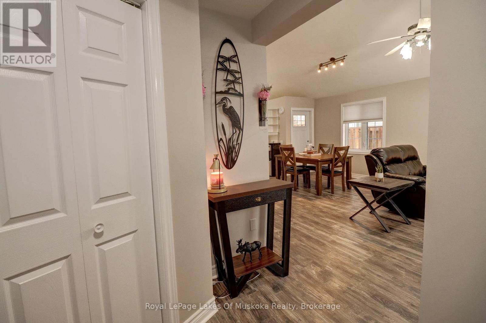 30 Shaw Crescent, Huntsville, Ontario  P1H 1T7 - Photo 11 - X12894260